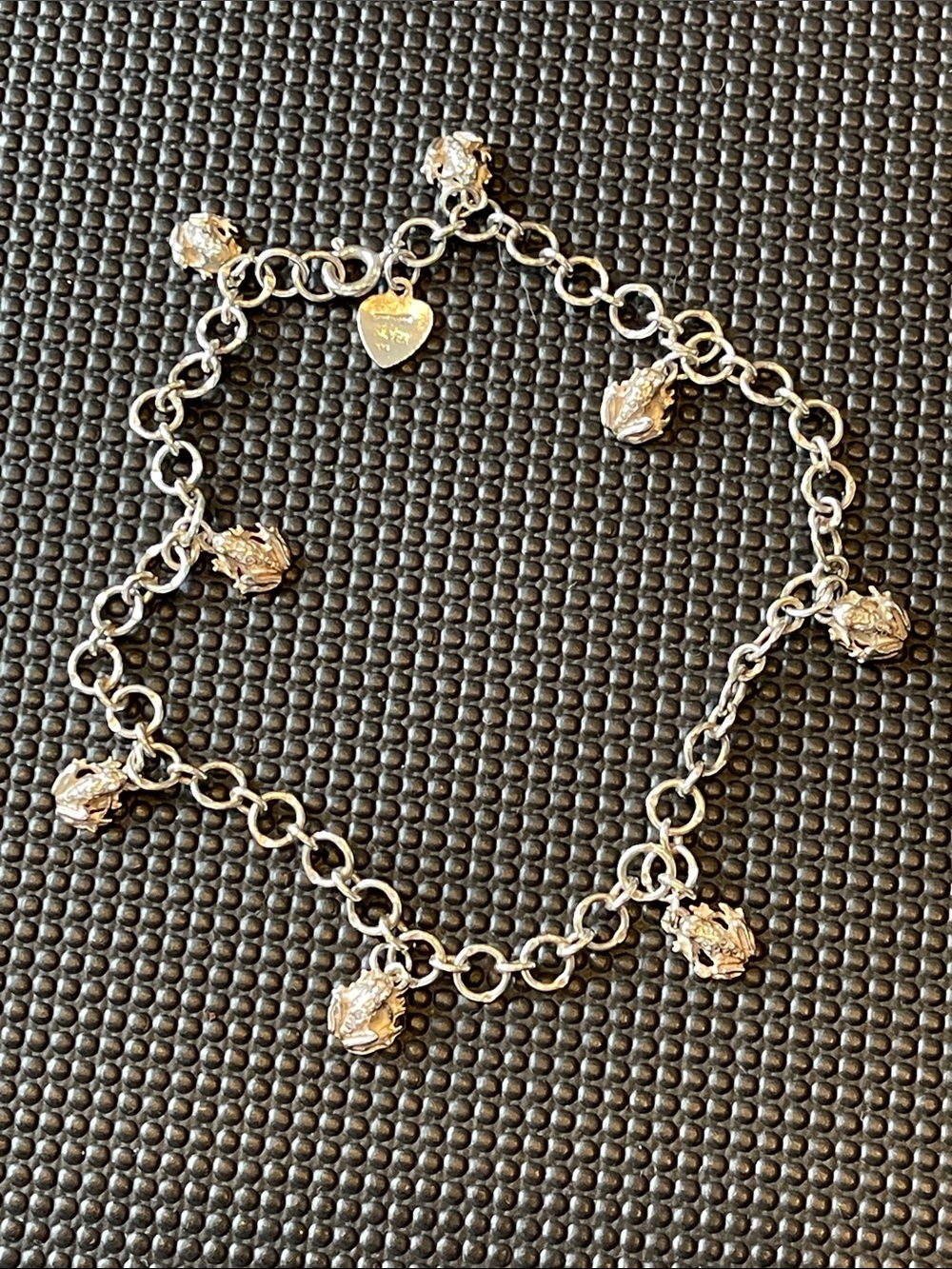 Vintage army of frogs charm anklet 925 Hong Kong - measures 9.25” - 10 grams